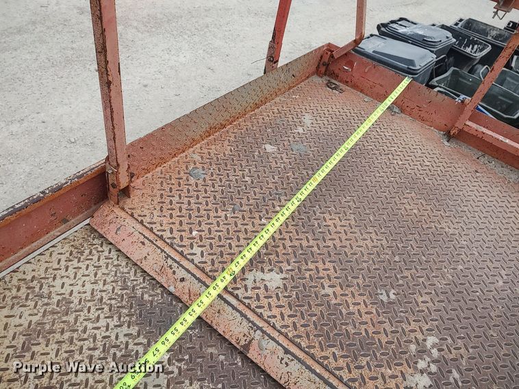 image for item DQ0415 1996 Skyjack SJ8241  scissor lift