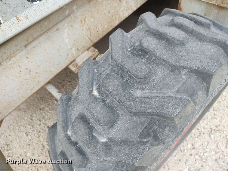 image for item DQ0415 1996 Skyjack SJ8241  scissor lift