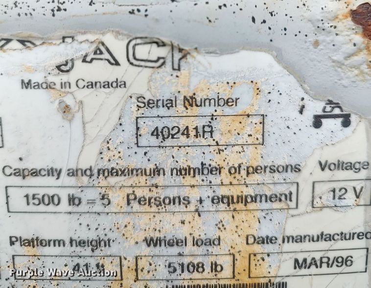 image for item DQ0415 1996 Skyjack SJ8241  scissor lift