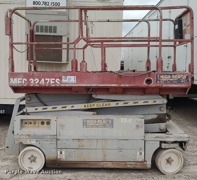image for item DQ0416 Mec 3247ES  scissor lift