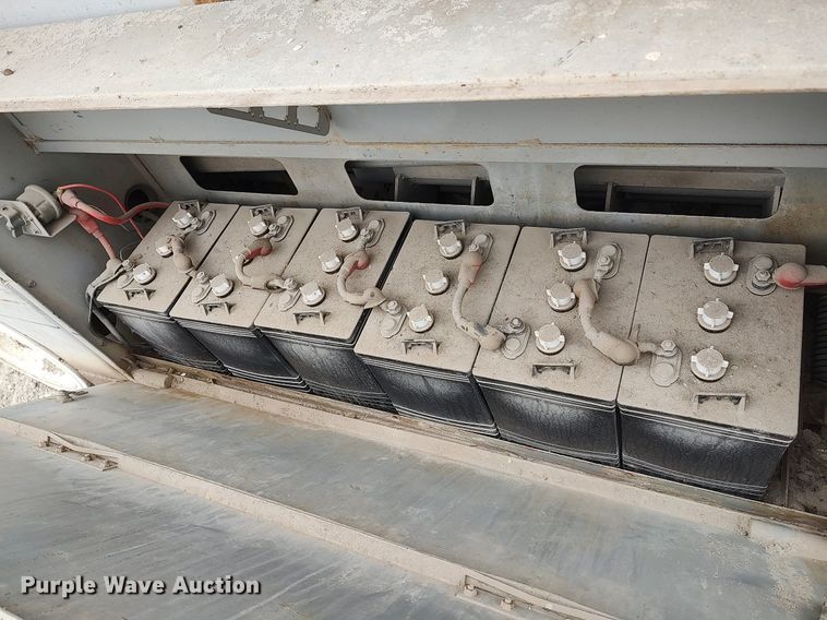 image for item DQ0416 Mec 3247ES  scissor lift