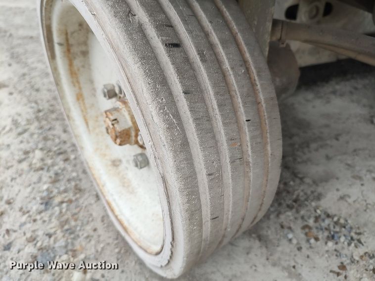 image for item DQ0416 Mec 3247ES  scissor lift