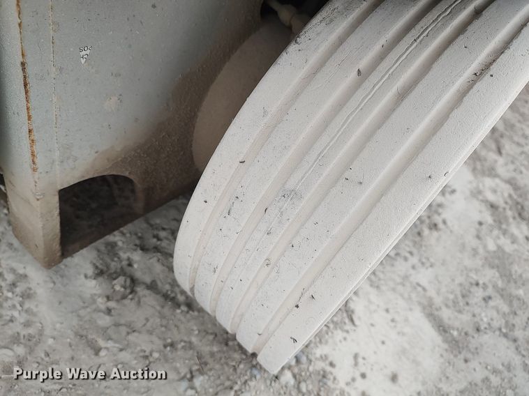 image for item DQ0416 Mec 3247ES  scissor lift