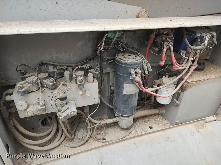 image for item DQ0416 Mec 3247ES  scissor lift