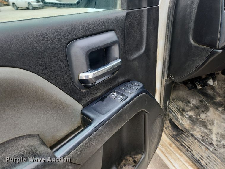 image for item DQ0417 2016 Chevrolet Silverado 1500  pickup truck