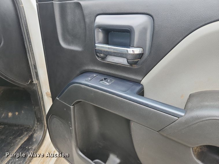 image for item DQ0417 2016 Chevrolet Silverado 1500  pickup truck