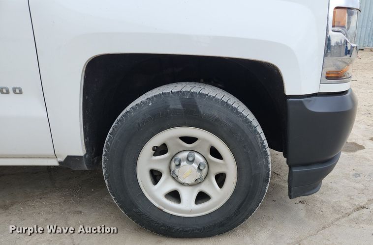 image for item DQ0417 2016 Chevrolet Silverado 1500  pickup truck