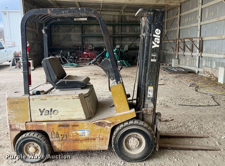 image for item DQ0418 Yale  forklift