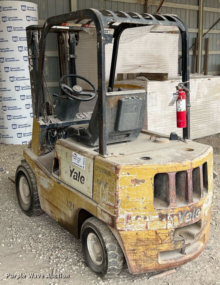 image for item DQ0418 Yale  forklift