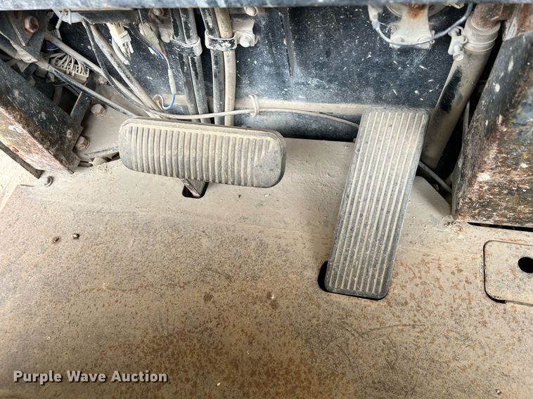 image for item DQ0418 Yale  forklift