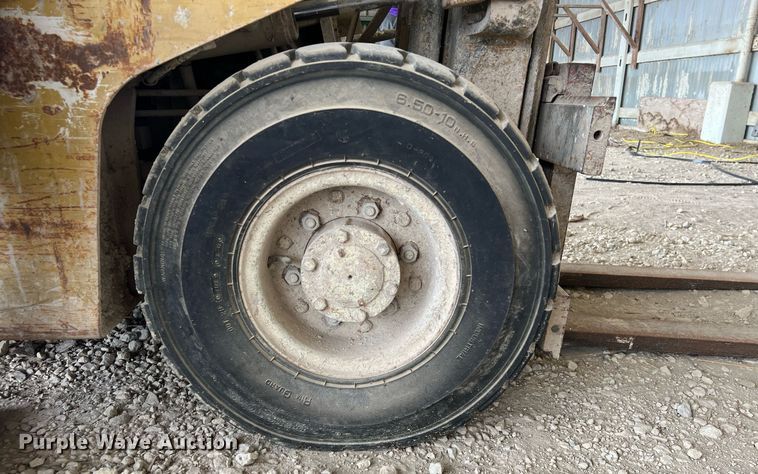 image for item DQ0418 Yale  forklift