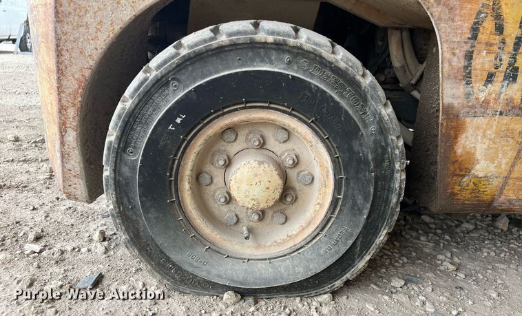 image for item DQ0418 Yale  forklift