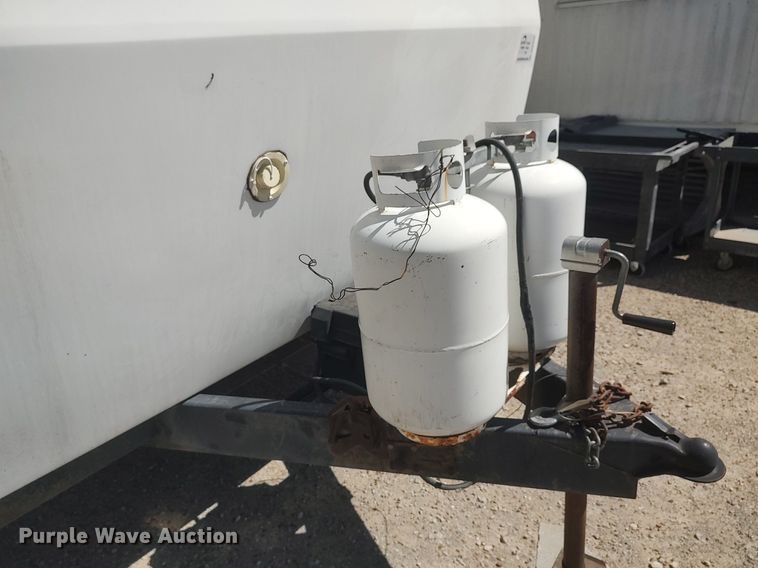 image for item DQ0476 1998 Sportsman 2604P  camper