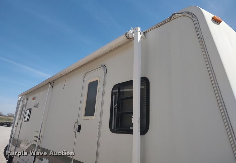 image for item DQ0476 1998 Sportsman 2604P  camper