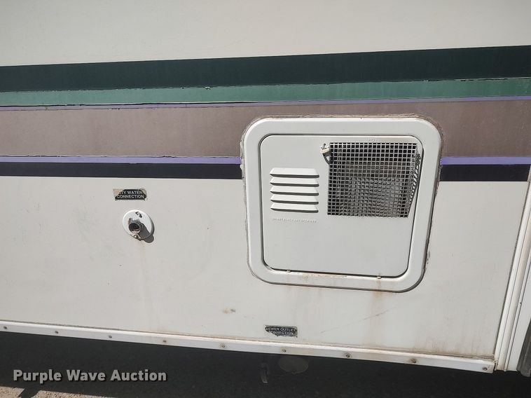 image for item DQ0476 1998 Sportsman 2604P  camper