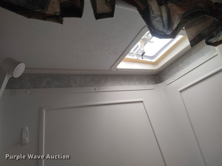 image for item DQ0476 1998 Sportsman 2604P  camper