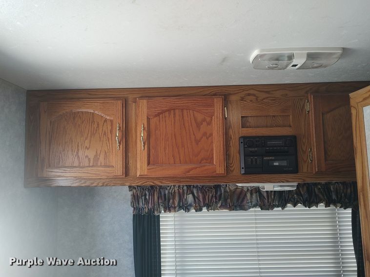 image for item DQ0476 1998 Sportsman 2604P  camper