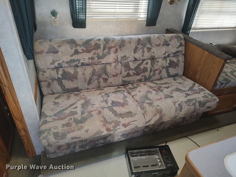 image for item DQ0476 1998 Sportsman 2604P  camper