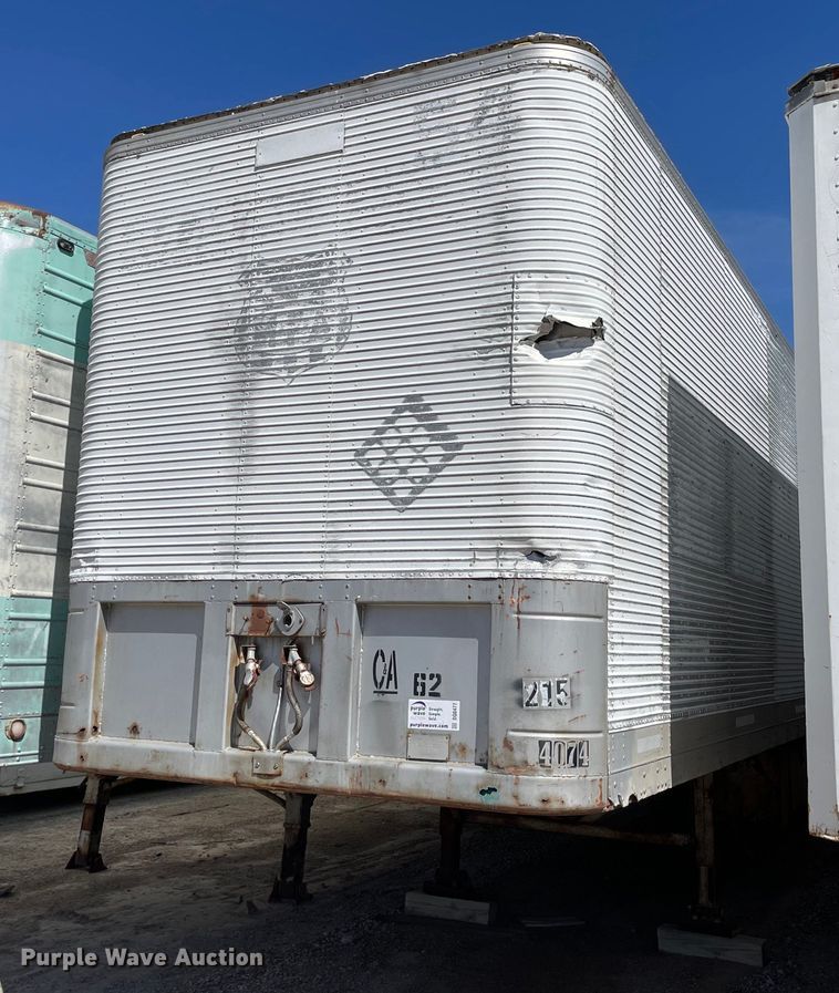 image for item DQ0477 1974 Fruehauf  dry van trailer