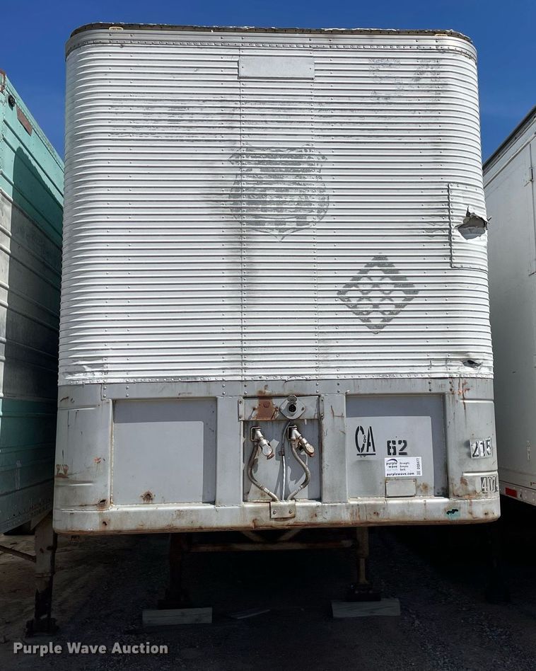 image for item DQ0477 1974 Fruehauf  dry van trailer