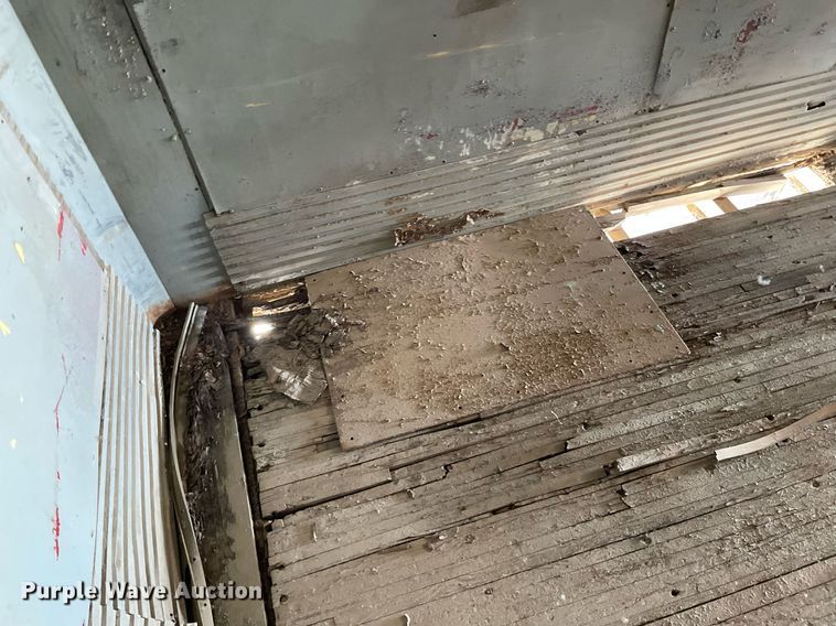 image for item DQ0477 1974 Fruehauf  dry van trailer