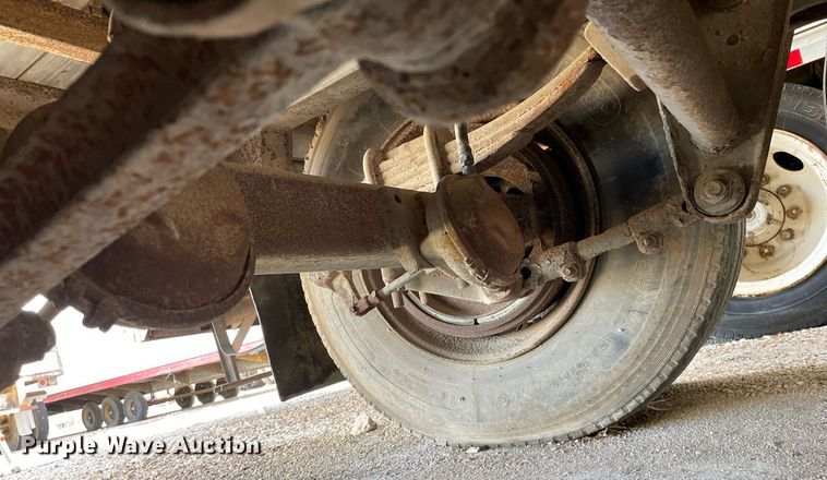 image for item DQ0477 1974 Fruehauf  dry van trailer