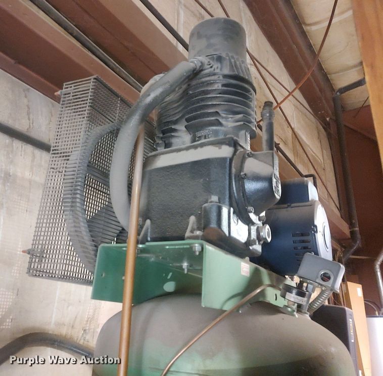 image for item DQ0478 Speedaire 5X639A  air compressor