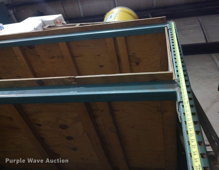 image for item DQ0479 (5) pallet racking sections