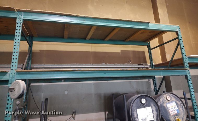 image for item DQ0479 (5) pallet racking sections