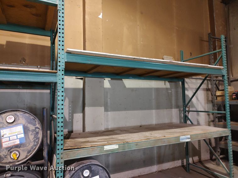 image for item DQ0479 (5) pallet racking sections
