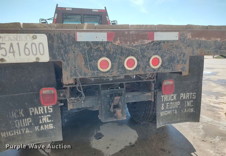 image for item DQ0481 2000 GMC C7500  dump flatbed truck