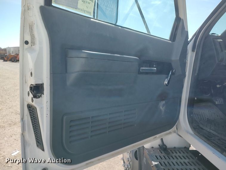 image for item DQ0481 2000 GMC C7500  dump flatbed truck