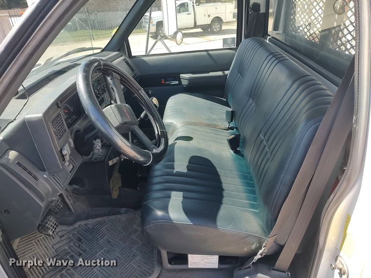 image for item DQ0481 2000 GMC C7500  dump flatbed truck