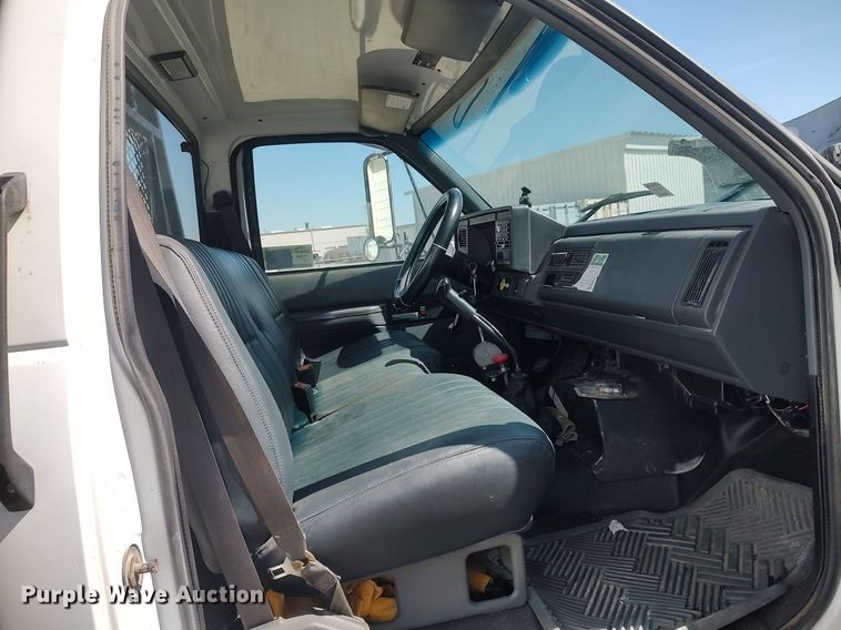 image for item DQ0481 2000 GMC C7500  dump flatbed truck