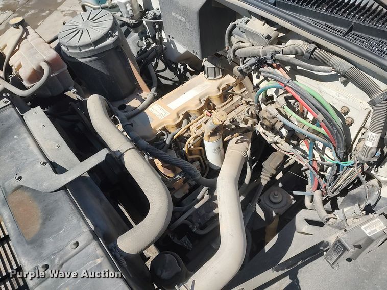 image for item DQ0481 2000 GMC C7500  dump flatbed truck