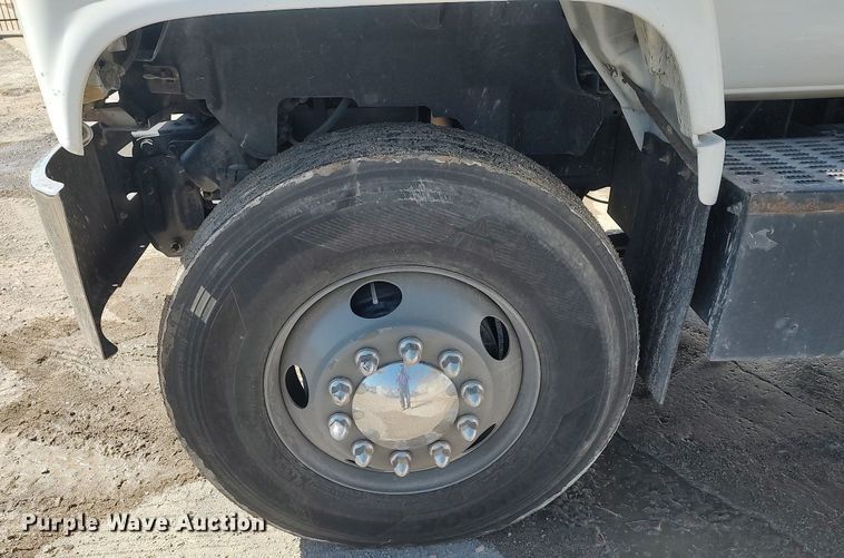 image for item DQ0481 2000 GMC C7500  dump flatbed truck