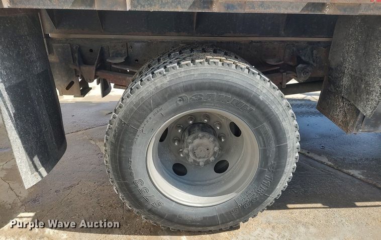 image for item DQ0481 2000 GMC C7500  dump flatbed truck