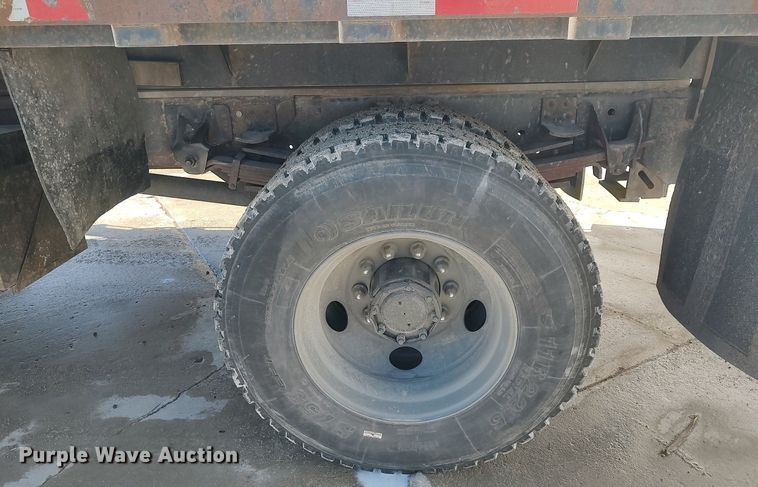 image for item DQ0481 2000 GMC C7500  dump flatbed truck