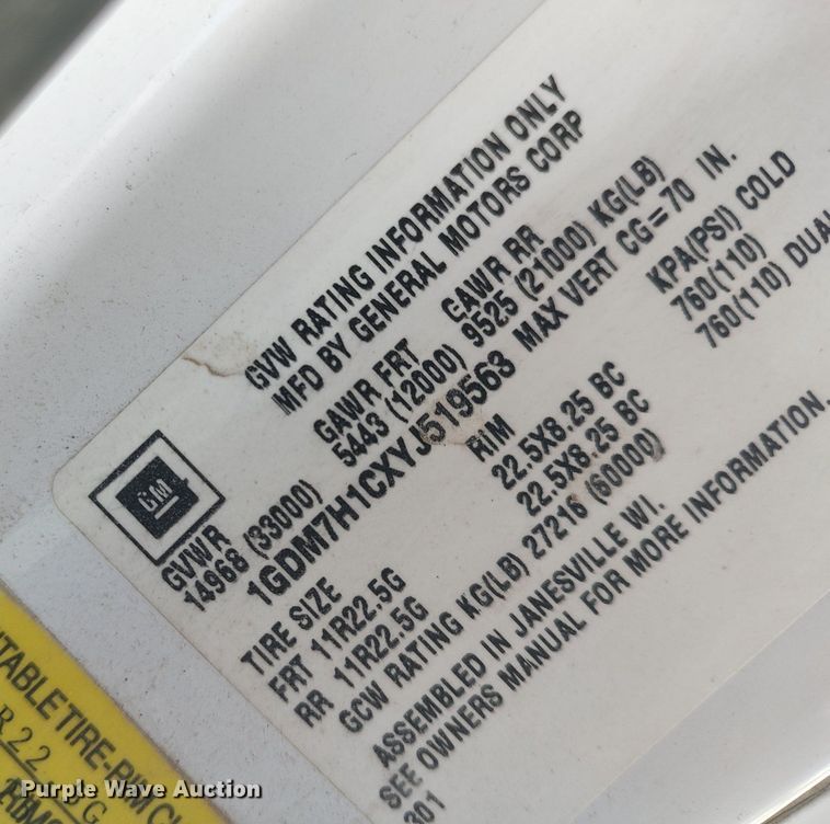 image for item DQ0481 2000 GMC C7500  dump flatbed truck