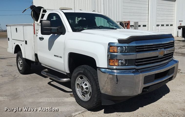image for item DQ0482 2016 Chevrolet Silverado 2500HD  utility bed pickup truck