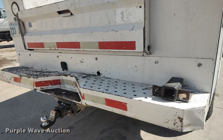 image for item DQ0482 2016 Chevrolet Silverado 2500HD  utility bed pickup truck