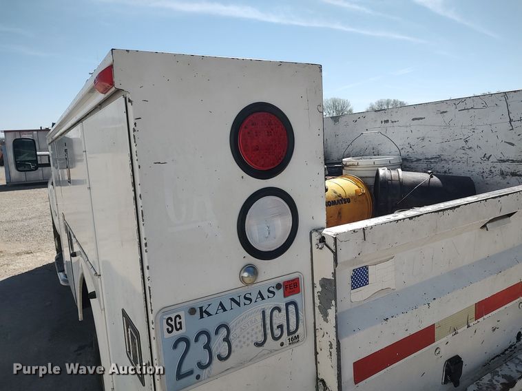 image for item DQ0482 2016 Chevrolet Silverado 2500HD  utility bed pickup truck