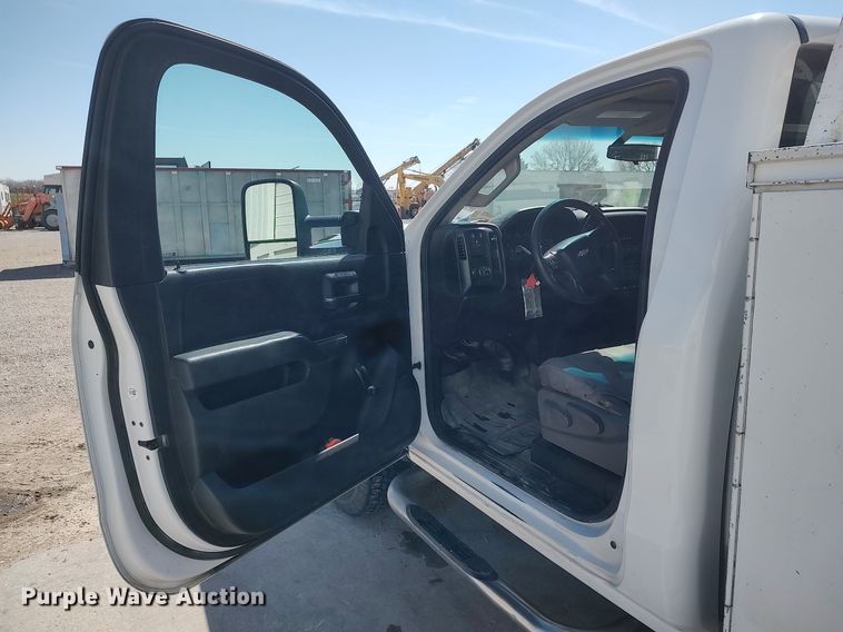 image for item DQ0482 2016 Chevrolet Silverado 2500HD  utility bed pickup truck