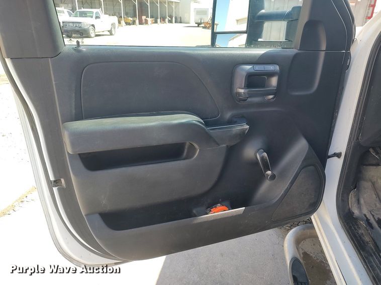 image for item DQ0482 2016 Chevrolet Silverado 2500HD  utility bed pickup truck