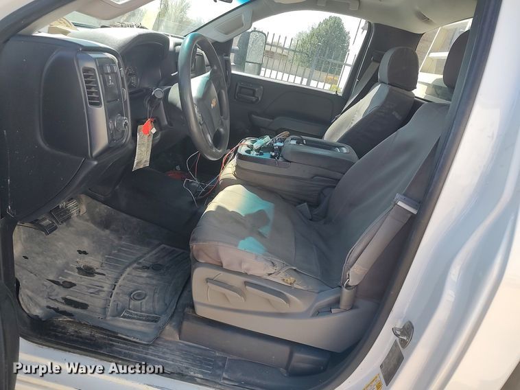 image for item DQ0482 2016 Chevrolet Silverado 2500HD  utility bed pickup truck