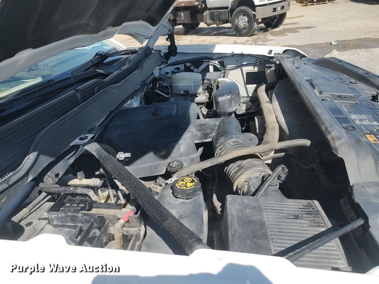 image for item DQ0482 2016 Chevrolet Silverado 2500HD  utility bed pickup truck