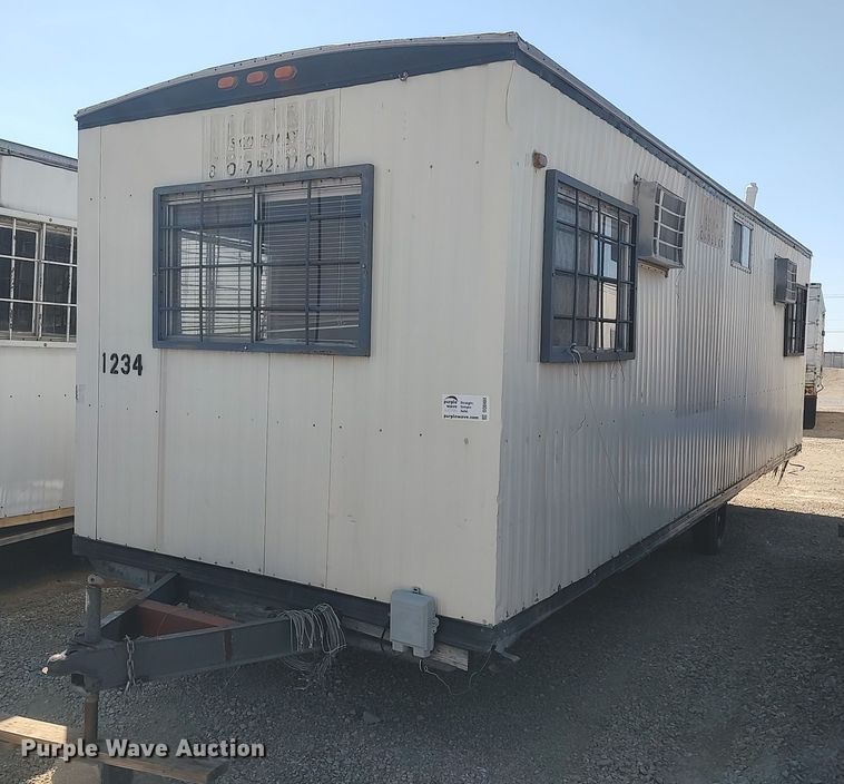 image for item DQ0484 1999 WillScot  jobsite trailer