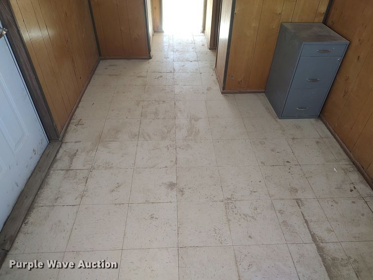 image for item DQ0484 1999 WillScot  jobsite trailer