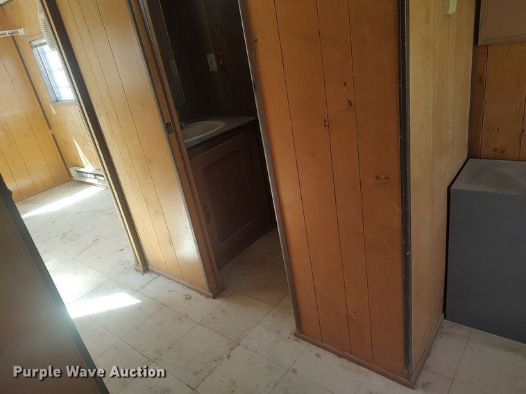 image for item DQ0484 1999 WillScot  jobsite trailer