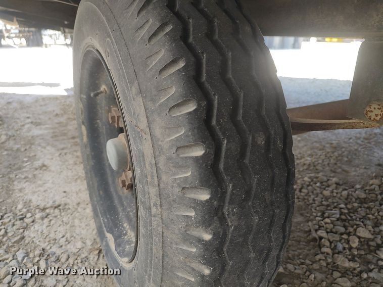 image for item DQ0484 1999 WillScot  jobsite trailer